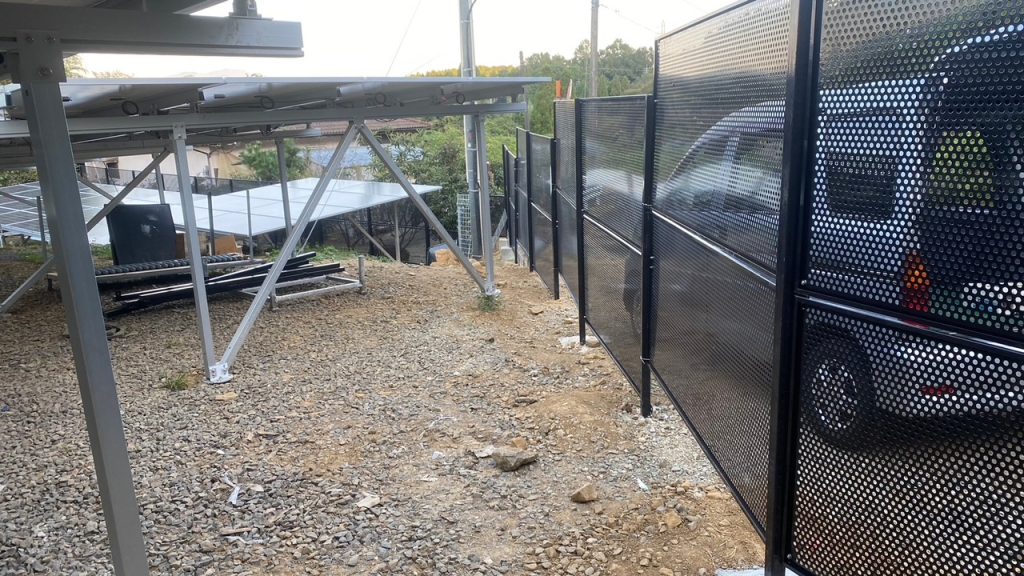 目隠しフェンス