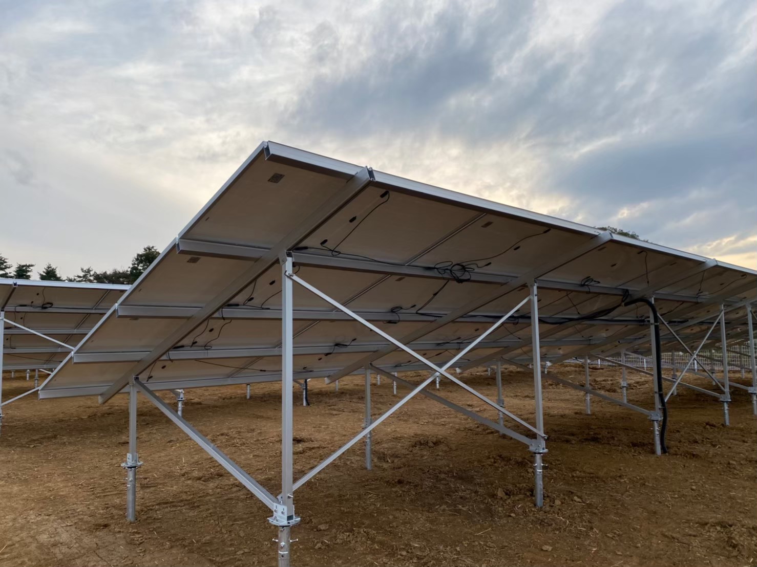 架台 | 太陽光施設用フェンスの販売施工なら久野商事 架台 | 太陽光施設用フェンスの販売施工なら久野商事